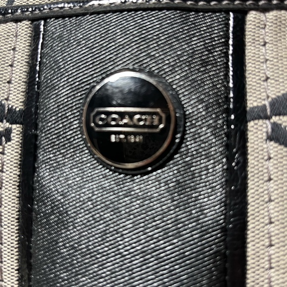 Coach Signature Foldover Tote H1380-F23304 - Picture 11 of 14